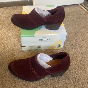 Brand New Earth Origins dress shoes